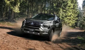 ميتسوبيشي إكسباندر كروس 2024