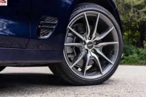 عجلة جينيسيس G70 2024