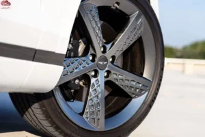 عجلة جينيسيس GV70 2024