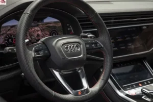 عجلة قيادة أودي RS Q8 2024