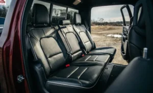 مقاعد رام 1500 2024 الخلفية