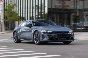 أودي E ترون جي تي 2024