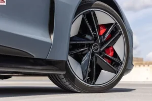 عجلة أودي E ترون جي تي 2024