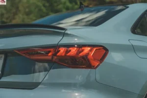 مصابيح أودي RS3 2024 الخلفية