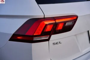 مصابيح فولكس فاجن تيجوان 2024 الخلفية