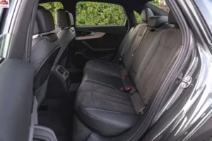 مقاعد أودي A4 2024 الخلفية