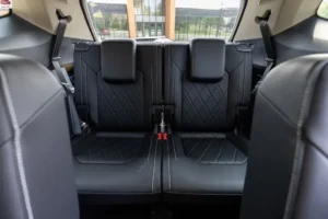 مقاعد فولكس فاجن تيرامونت 2024 الصف الثالث