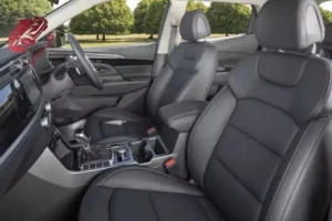 مقاعد سانج يونج كوراندو 2024 الأمامية