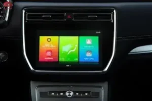 شاشة إم جي RX8 2024