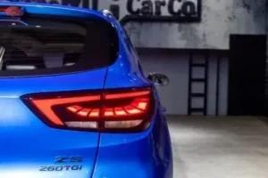 مصابيح إم جي ZS 2024