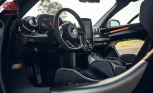 مقصورة ماكلارين سينا 2024