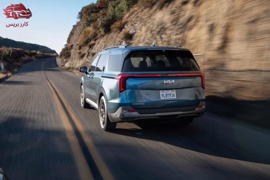 كيا كرنفال 2025: ميني فان بثوب SUV – فخامة رحابة وذكاء تقني لعائلة عصرية 4 خلفية كيا كرنفال 2025
