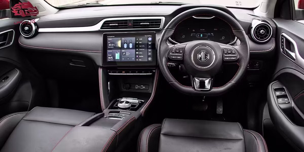 إم جي ZS EV 2026 – دفع رباعي كهربائية بسعر منافس ومواصفات عملية في الدول العربية 13 مقصورة إم جي zs ev 2026