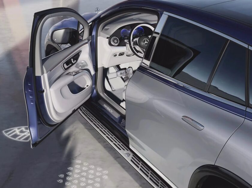مرسيدس بنز EQS SUV 2026: السعر، الأبعاد، المميزات والعيوب 5 جانب مرسيدس بنز eqs suv 2026