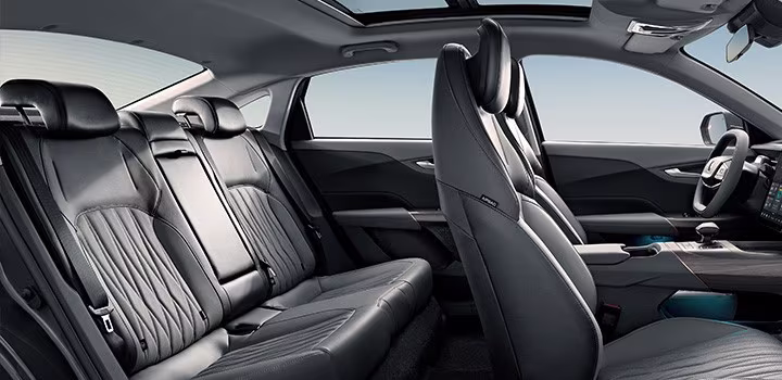 شانجان ايدو بلس 2026: السيدان الرياضية التي هزمت المنافسين! سعر، مواصفات وأداء أقوى سيارة في فئتها 9 مقاعد شانجان ايدو بلس 2026