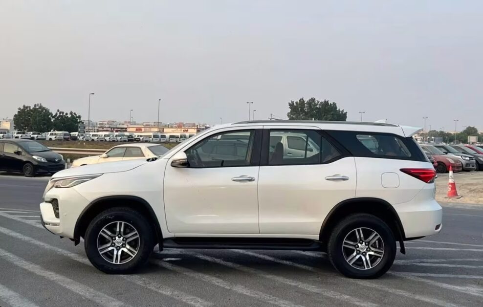 جانب تويوتا فورتشنر 2026