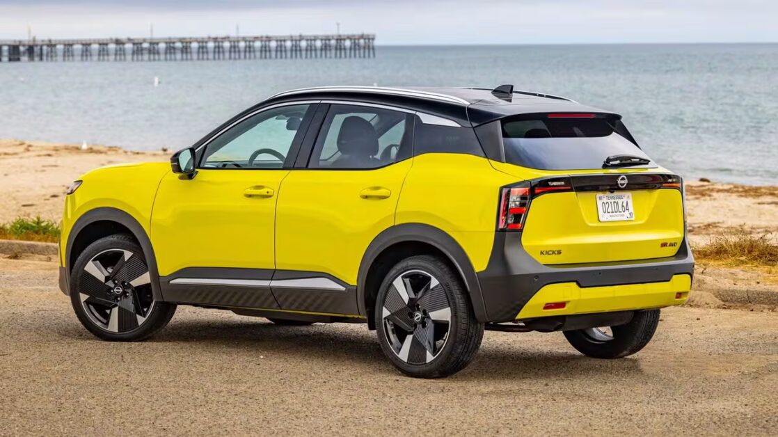 جانب نيسان كيكس 2026