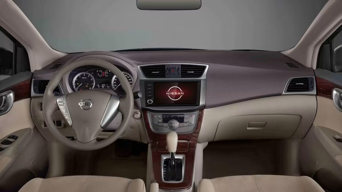 مقصورة نيسان سنترا 2026