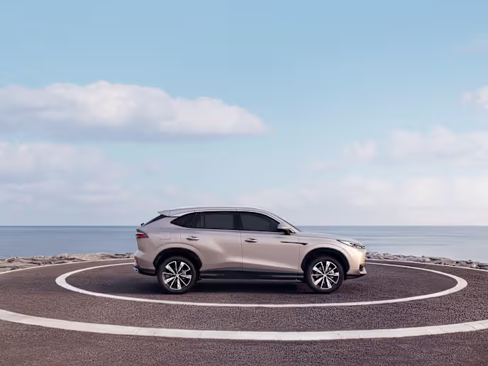 إم جي HS 2026 : كشف الستار عن الجيل الجديد 4 جانب ام جي hs 2026