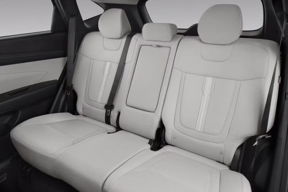 هيونداي توسان 2026 الجديدة: نظرة شاملة على المواصفات، الأسعار وأبرز التحديثات 10 مقاعد هيونداي توسان 2026 الخلفية