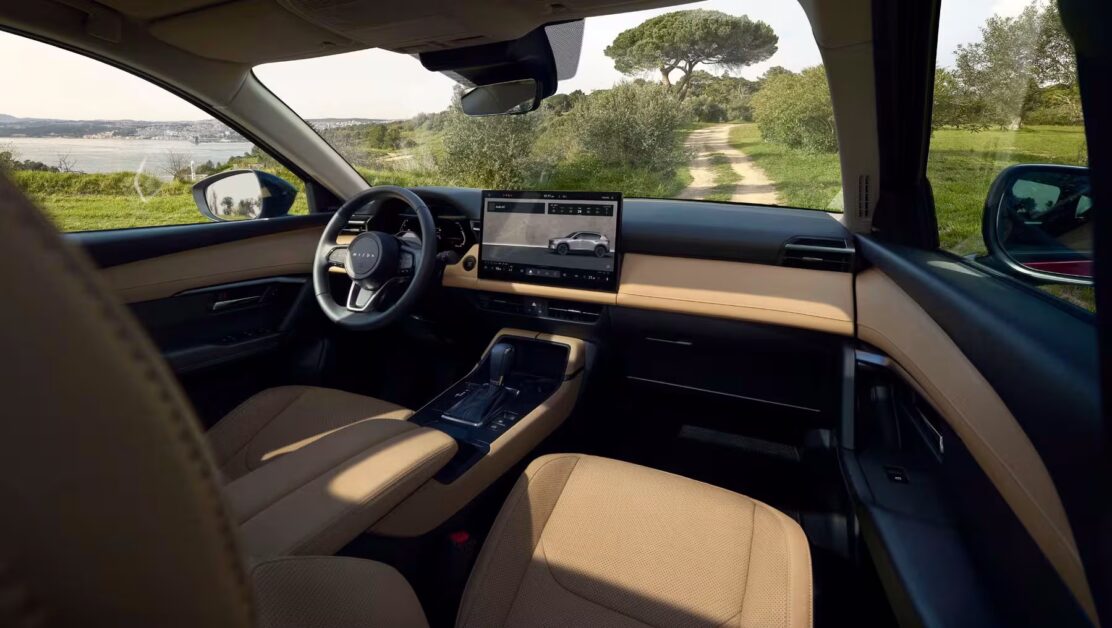 مازدا CX-5 2026: الفخامة اليابانية تعود بـ "مفاجأة" غير متوقعة تحت الغطاء! 5 مقصورة مازدا cx 5 2026