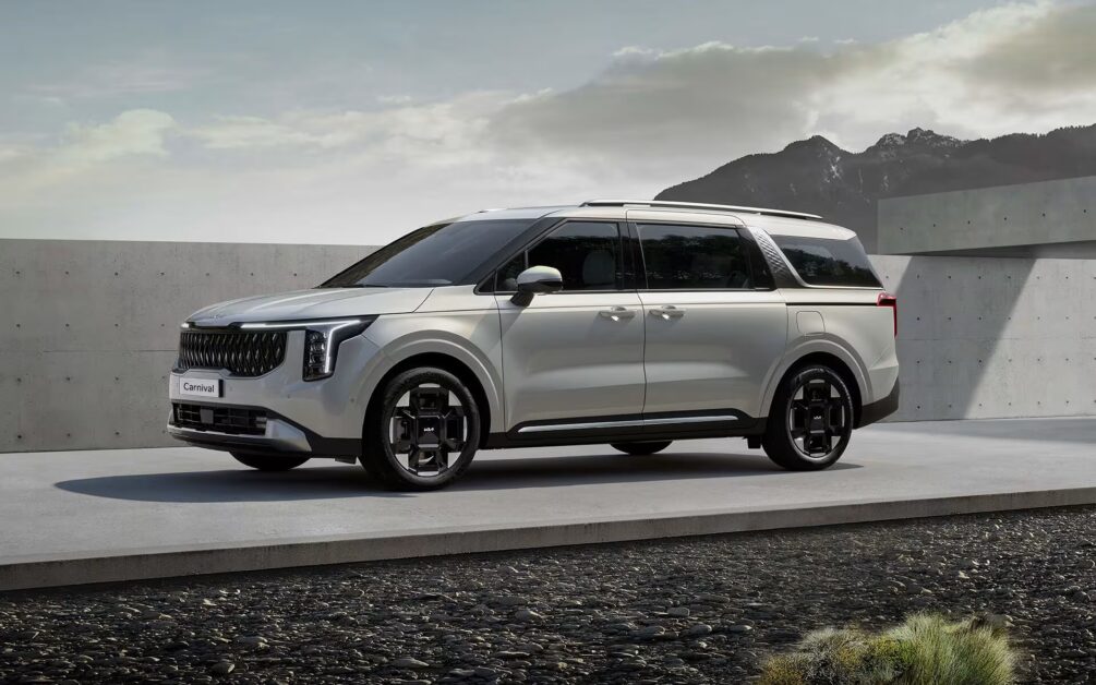 أسعار كيا كارنفال 2026 في الإمارات